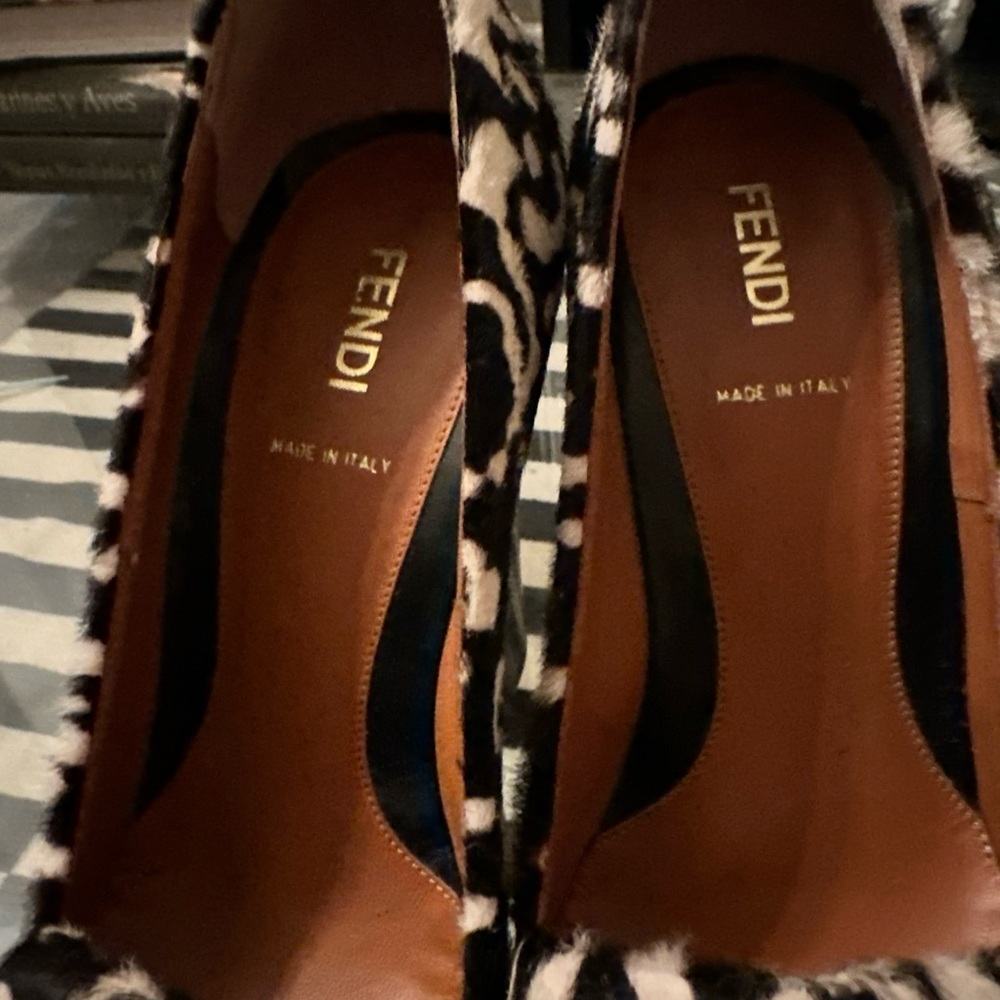 Authentic Fendi Pony hair heels Size 38.5 or 7.5 US. - Picture 3 of 7